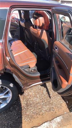 جیپ گراند شیرۆکی